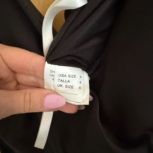 Black satin beautiful gown, worn once and in perfect condition! Bridesmaid/guest - Picture 6 of 7